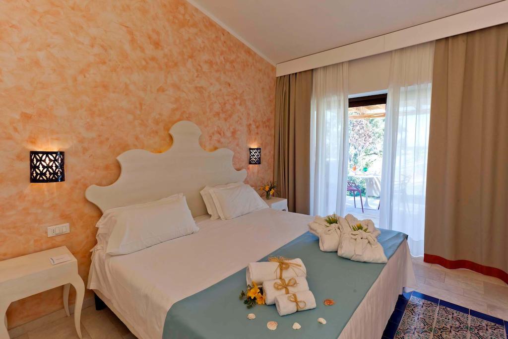 Paradise Resort And Spa San Teodoro  Bagian luar foto